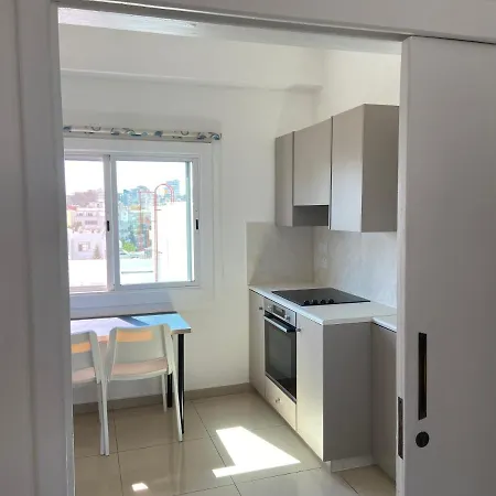 2 Bedroom In Center! 12