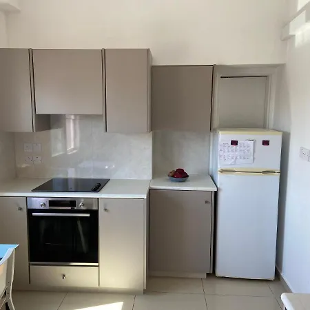 2 Bedroom In Center! 12